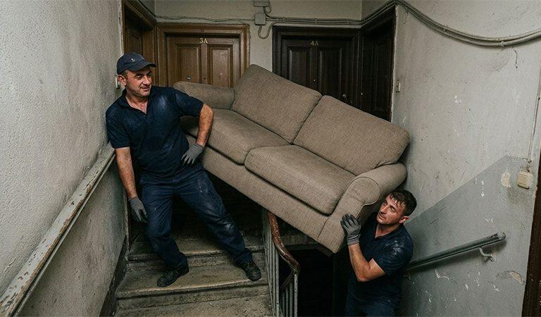 Ankara'da dar merdivenli binalarda taşınma sürecine dair tüm detaylar.